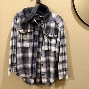 BUNDLE 🤍 (2) Oversized Flannels